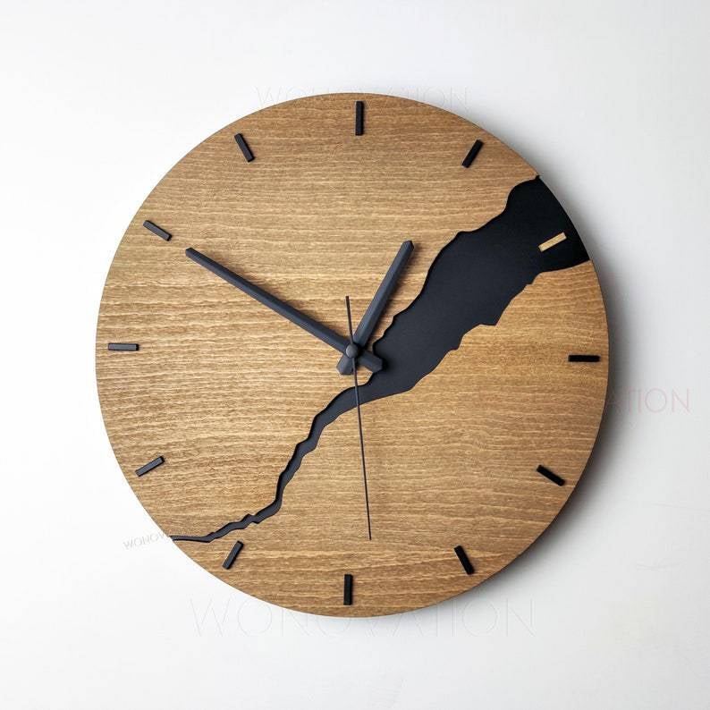 Virelle Maison - Horloge murale en bois naturel à cadran silencieux – 30 cm | Virelle Maison