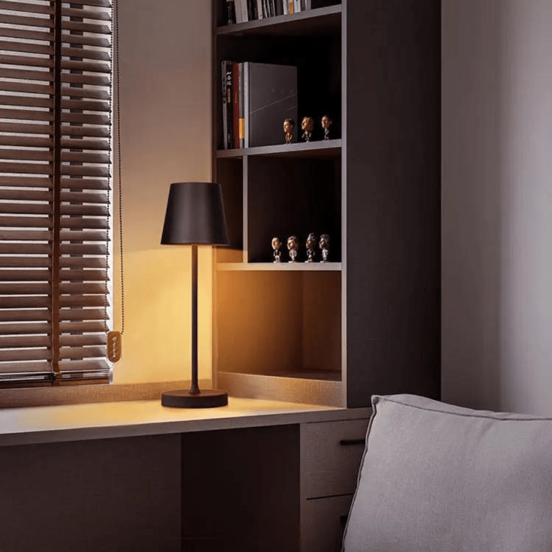 Lumiera – Elegant Wireless Table Lamp – LED – Rechargeable